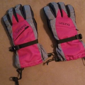 Final Sale! Brand new Burton gloves!